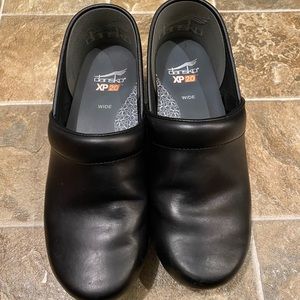 Dansko XP 2.0 Pull Up Womens 40 /9.5/10 WIDE